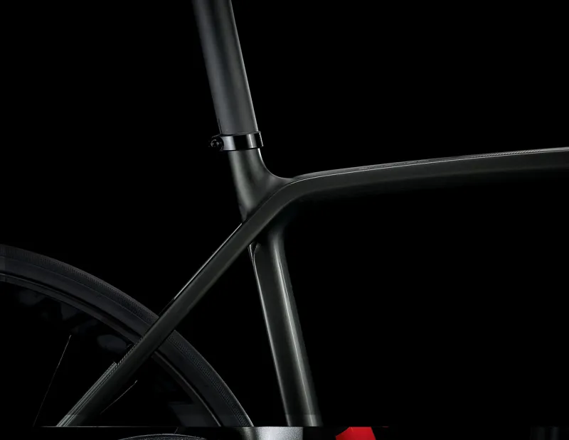 Trek Emonda SL 6 Disc Carbon Road Bike in Lithium Grey Chrome Size 56-6